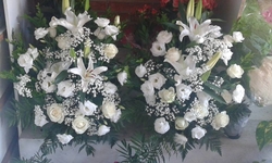 Arranjo de Flores para Batismo