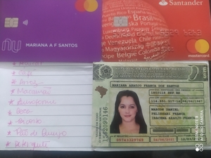 Cartões de MARIANA DOS SANTOS perdidos na Praça do Sizenando