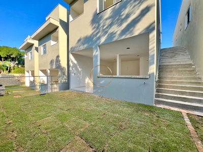 Casa á 600m da Praia em Serra