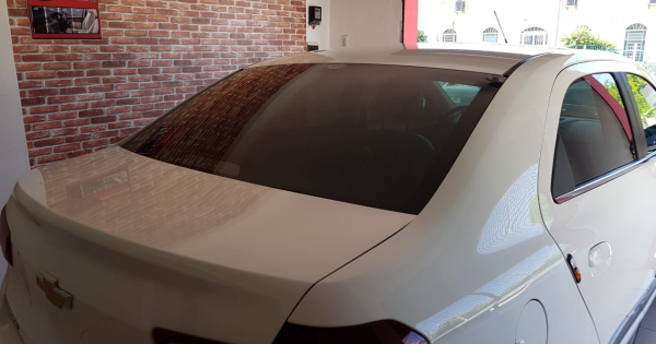 Aplicação de Película Automotiva
