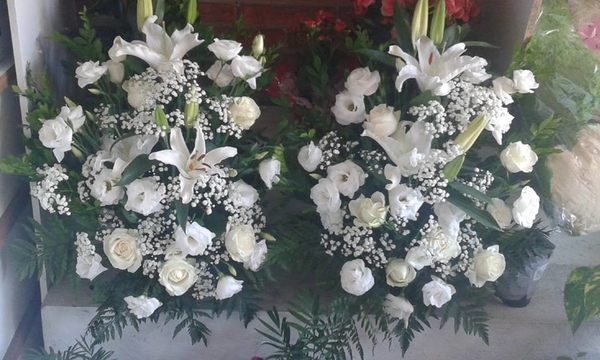Arranjo de Flores para Batismo