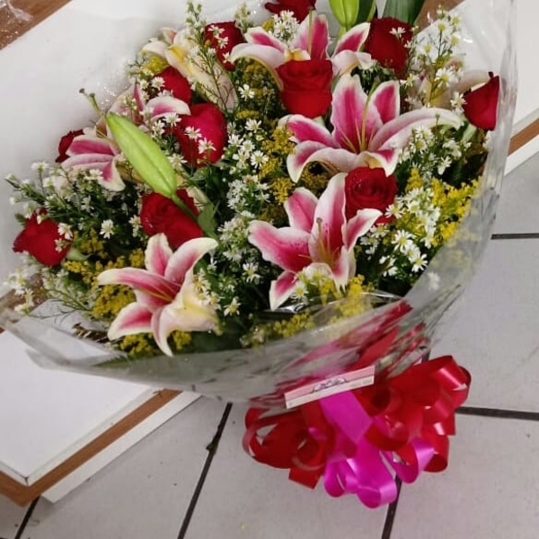 BUQUET DE LIRIO